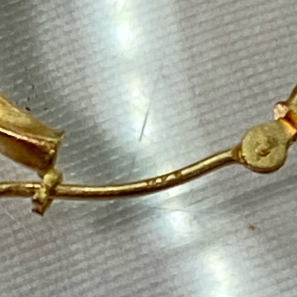 14K YELLOW GOLD Classic twisted hoop earrings matte and shine REAL GOLD vintage - Picture 12 of 15